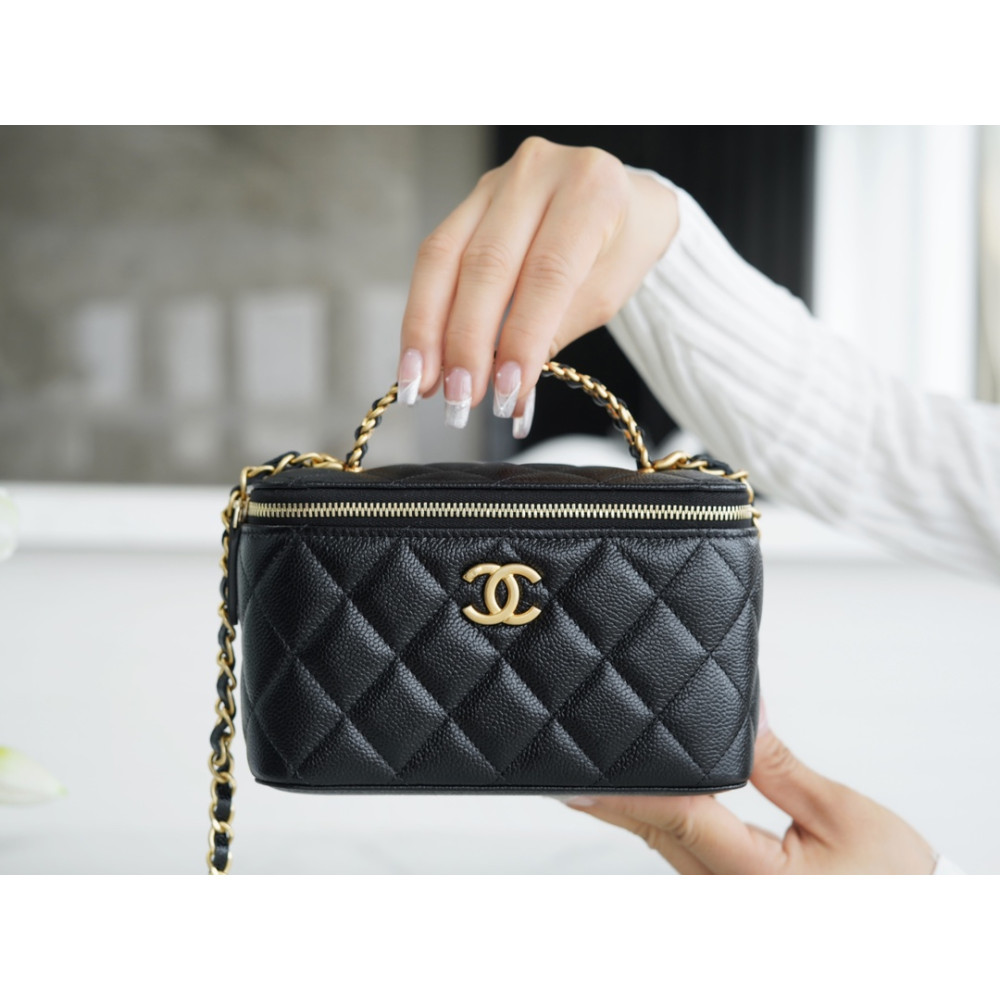 CHANEL PICK ME UP VANITY CACE CHANEL PICK ME UP VANITY CACE
