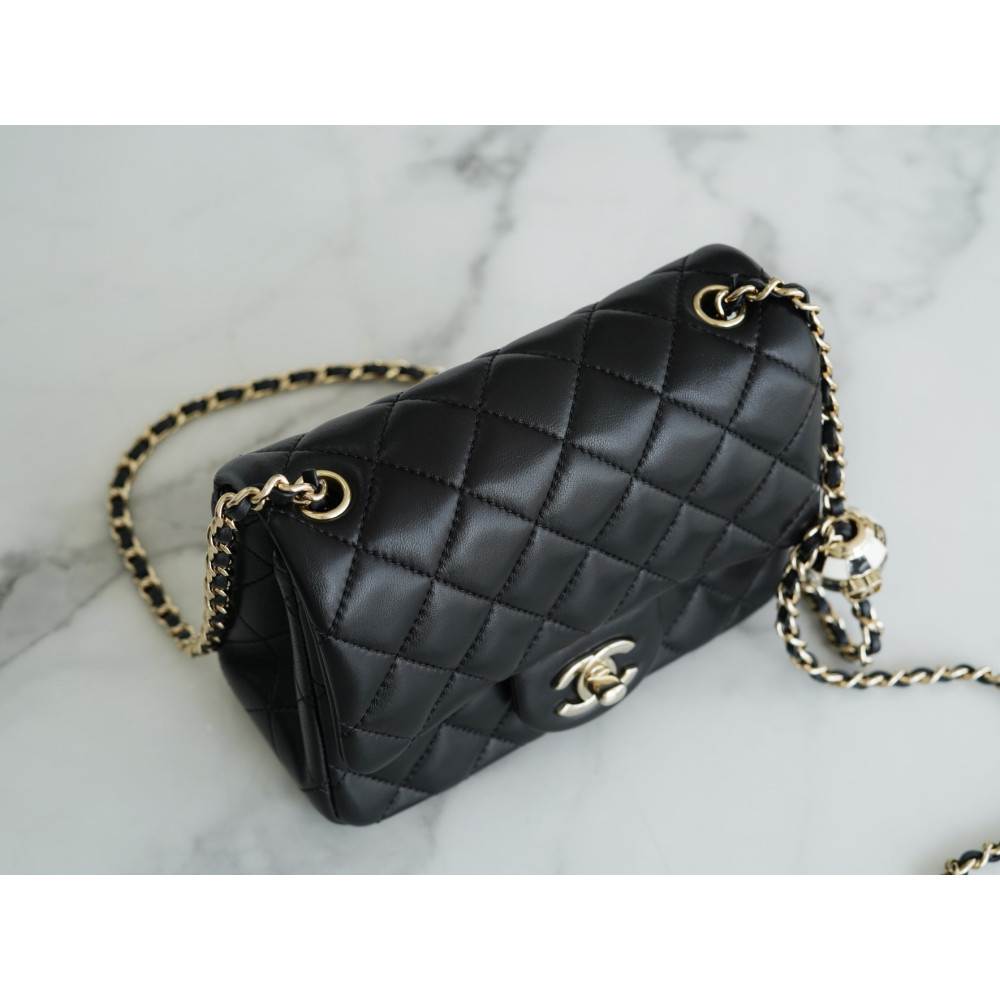 CHANEL PEARL CRUSH MINI FLAP BAG CHANEL PEARL CRUSH MINI FLAP BAG