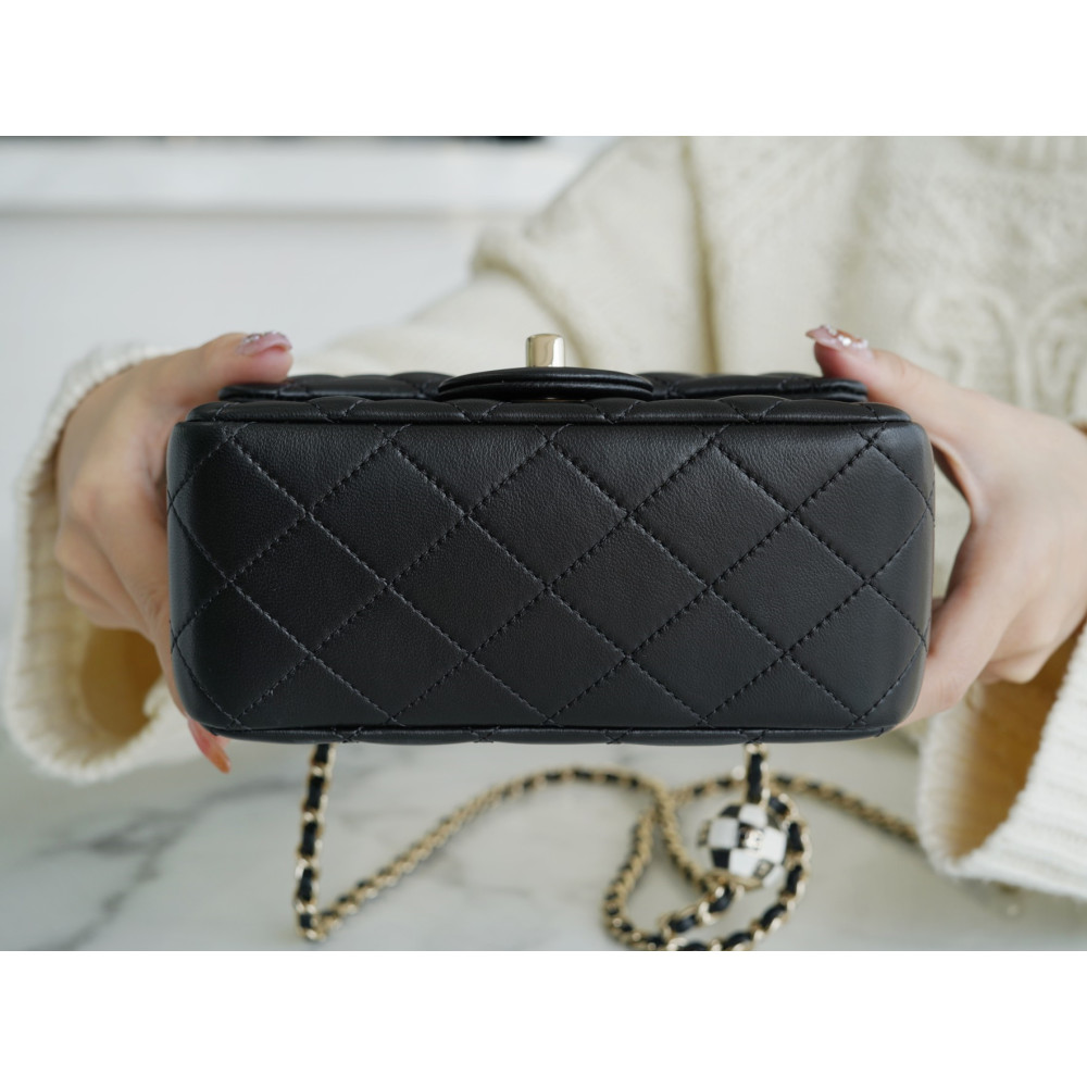 CHANEL PEARL CRUSH MINI FLAP BAG CHANEL PEARL CRUSH MINI FLAP BAG