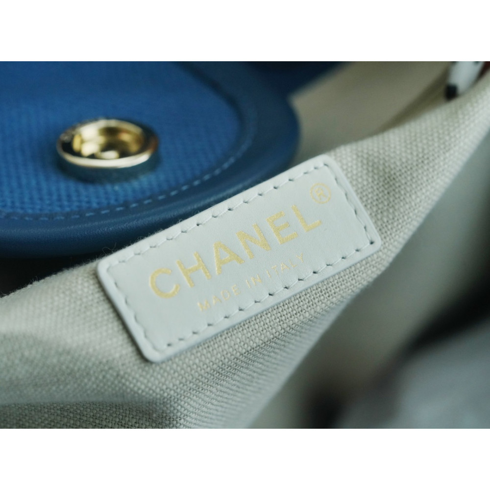 CHANEL MEDIUM DEAUVILLE TOTE BAG