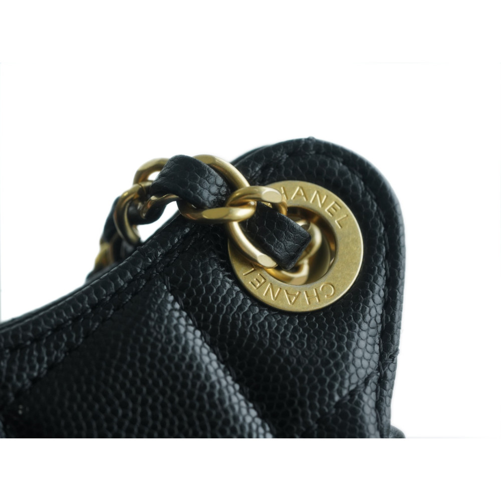 CHANEL WAVY HOBO BAG CHANEL WAVY HOBO BAG