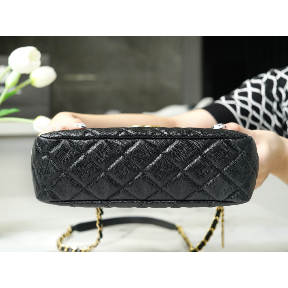 CHANEL WAVY HOBO BAG CHANEL WAVY HOBO BAG