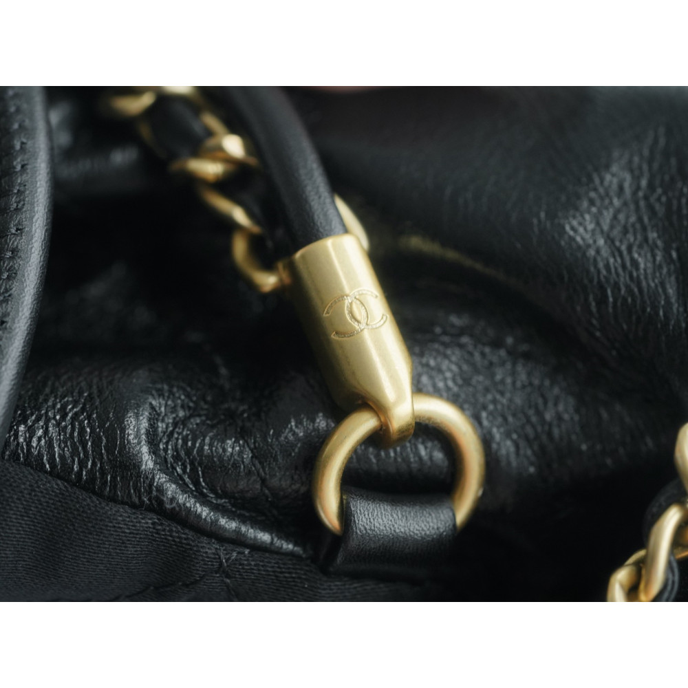 CHANEL PEARL MINI 22 BAG CHANEL PEARL MINI 22 BAG