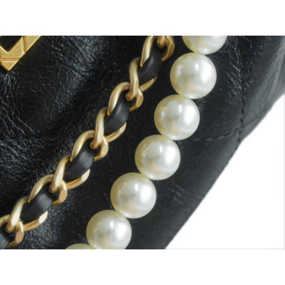CHANEL PEARL MINI 22 BAG CHANEL PEARL MINI 22 BAG