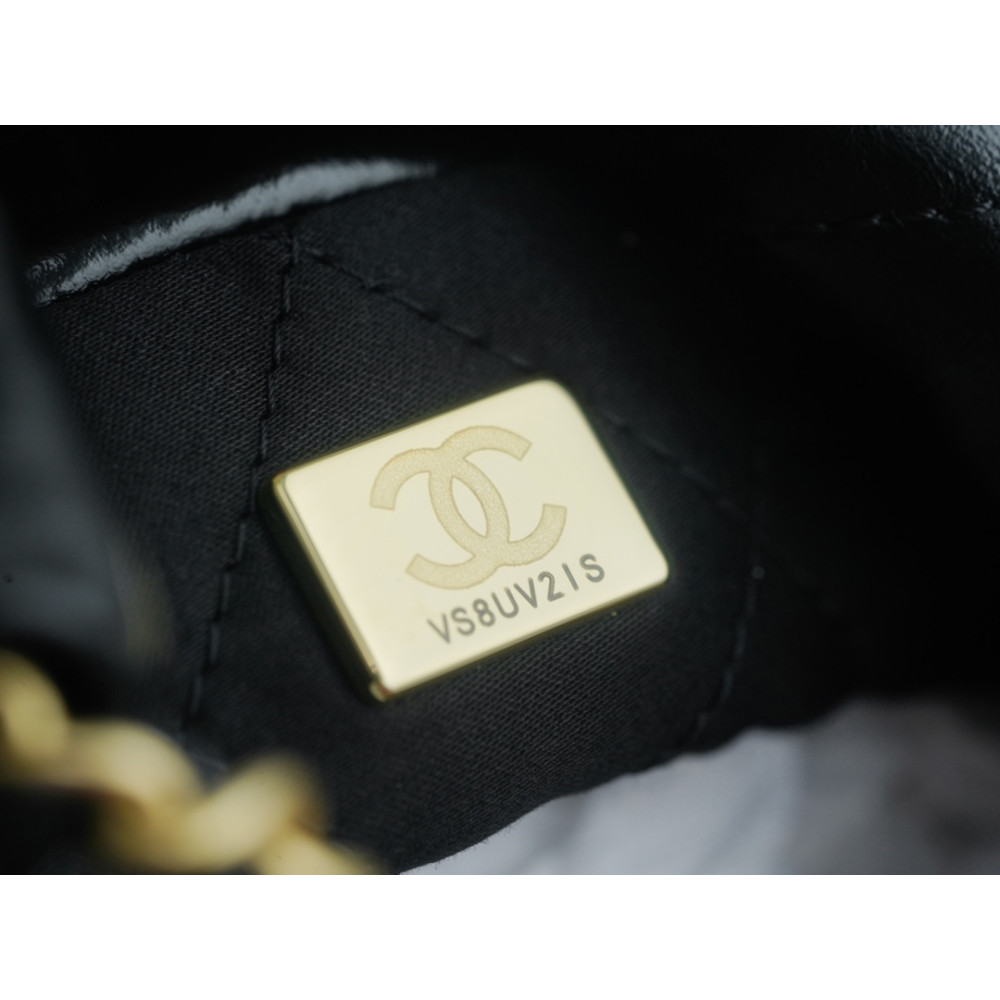 CHANEL 22 MINI BAG