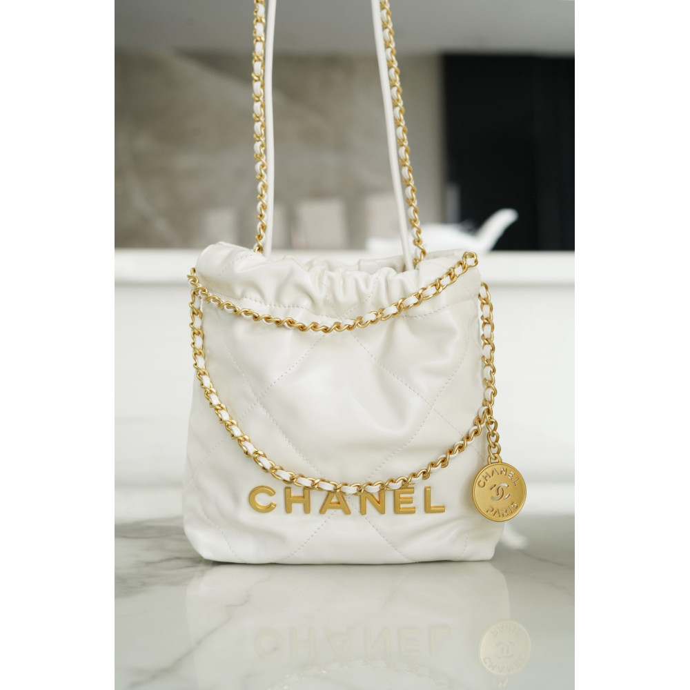 CHANEL 22 MINI BAG