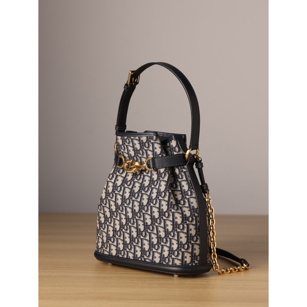 MEDIUM C'EST DIOR BAG
