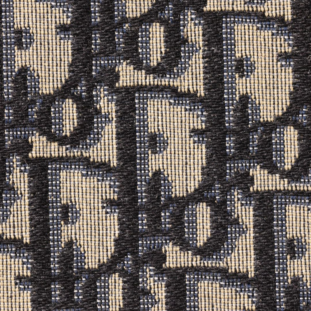 MEDIUM 30 MONTAIGNE POUCH