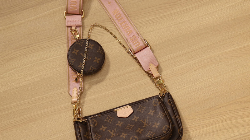 Multi Pochette Accessoires M44840